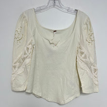 Load image into Gallery viewer, Free People Small Brunch Top