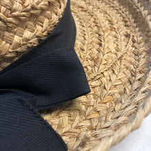 Load image into Gallery viewer, Helen Kaminski Classic 5 Bretton Straw Hat