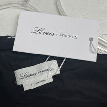Load image into Gallery viewer, Lovers + Friends Medium Top