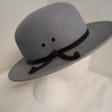 Load image into Gallery viewer, Vintage Lady Stetson Wool Felt Hat with Black Side Knot Band
