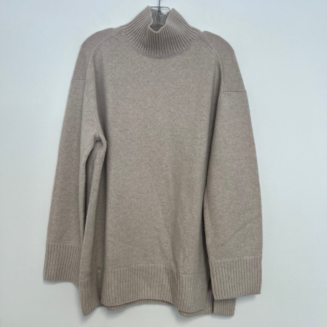 $595 Vince Large 100% Cashmere Sweater