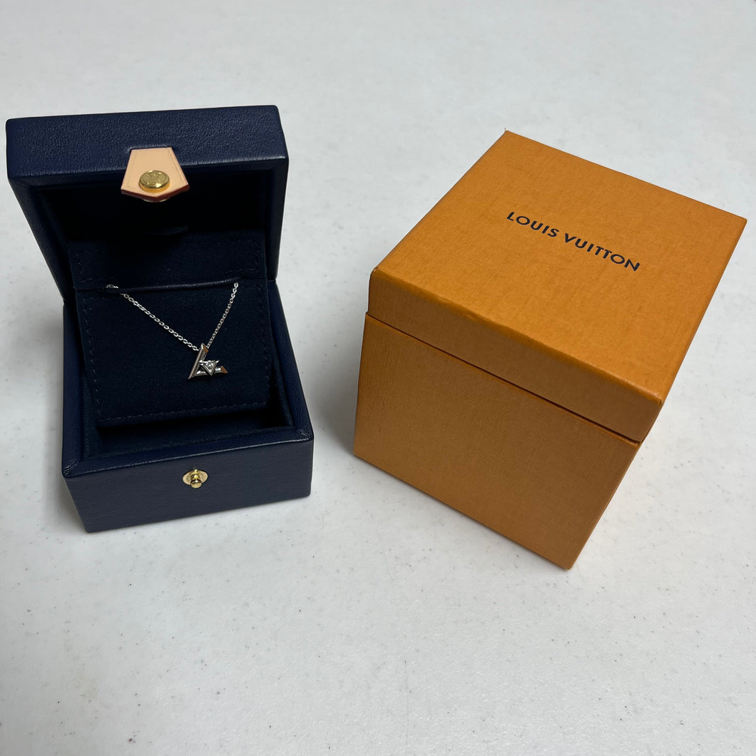 Louis Vuitton LV Volt White Gold & Diamond Necklace