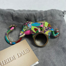 Load image into Gallery viewer, Heidi Daus 3 Finger Elephant Ring
