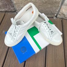 Load image into Gallery viewer, Tory Burch Sport 8 1/2 Leather Sneakers
