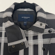 Load image into Gallery viewer, Burberry London 6 Plaid Jacket
