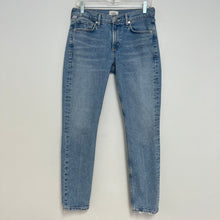 Load image into Gallery viewer, Citizens of Humanity 27 Inga Jeans
