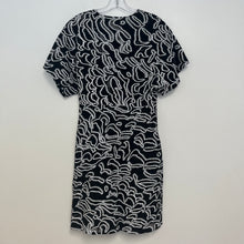 Load image into Gallery viewer, $498 Diane Von Furstenberg 6 NWT Dress
