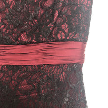 Load image into Gallery viewer, Badgley Mischka 8 Lace Dress

